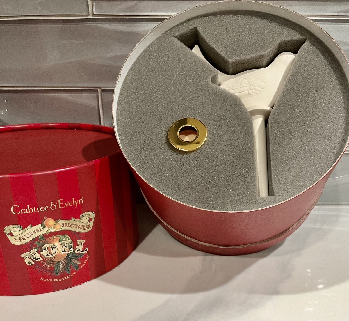 Crabtree & Evelyn NOEL Porcelain Bird Fragrance Diffuser 6.1 oz