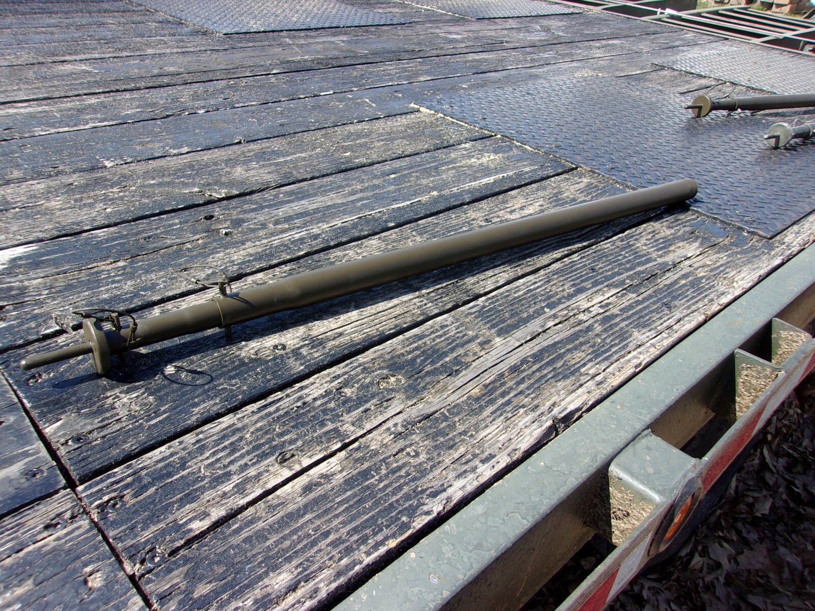 ONE... MILITARY SURPLUS GP SMALL OR MEDIUM TENT POLE FOR SIDE OR DOOR