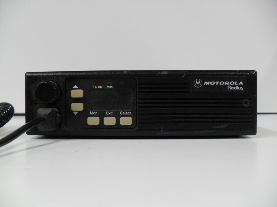 Motorola Radius D43LRA77A5CK Radio W/1 Desk Top Microphone HMN1038A