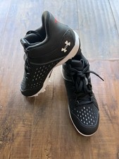 Under Armour Kid Boys Leadoff Low Junior Rubber Molded Cleat Black Size 3.5Y