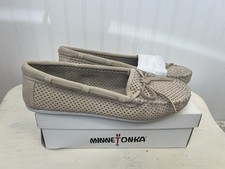 Minnetonka Women s Size 11 Suede Moccasin Comfort Slip-On Shoes