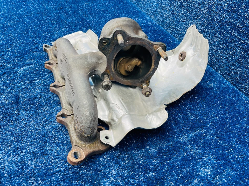 Оригинальный выпускной коллектор 2016–2019 Buick Cascada с теплозащитным экраном 555590435 - Изображение 3 из 4