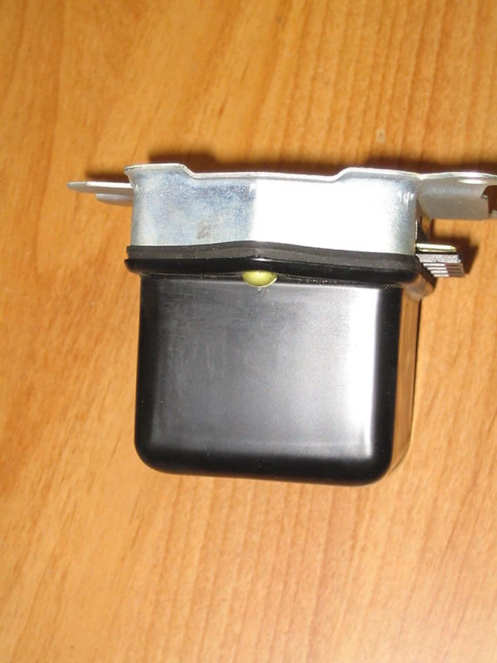 Nuevo regulador de voltaje del alternador Pontiac Tempest Bonneville 1962-1967 6 V8 Foto 4 de 4