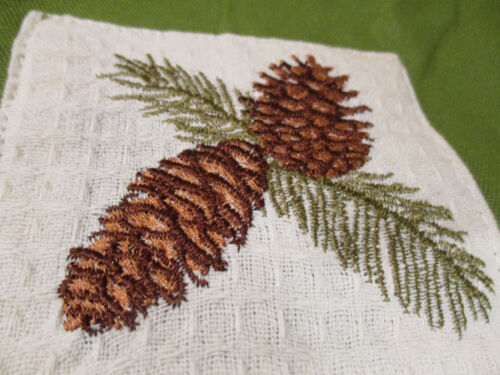 Dei Dennis East Woodland River Full Length Apron Green 100% Cotton Pinecones New - Picture 3 of 8