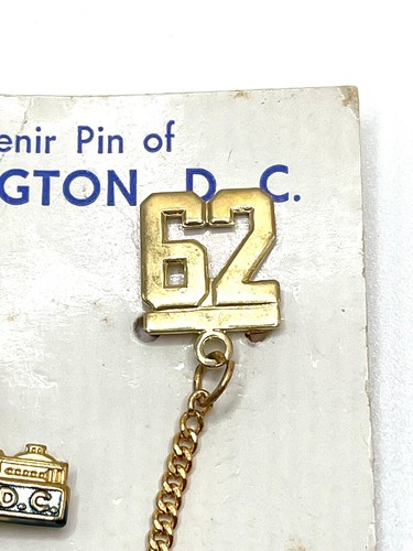 Spilla Sweetheart vintage 1962 US Capital Washington DC smalto oro vintage NOS - Foto 3 di 4