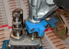 EZ clamp; quick disconnect clamp for Dillon 650, 750, 1050 & 550 powder measures