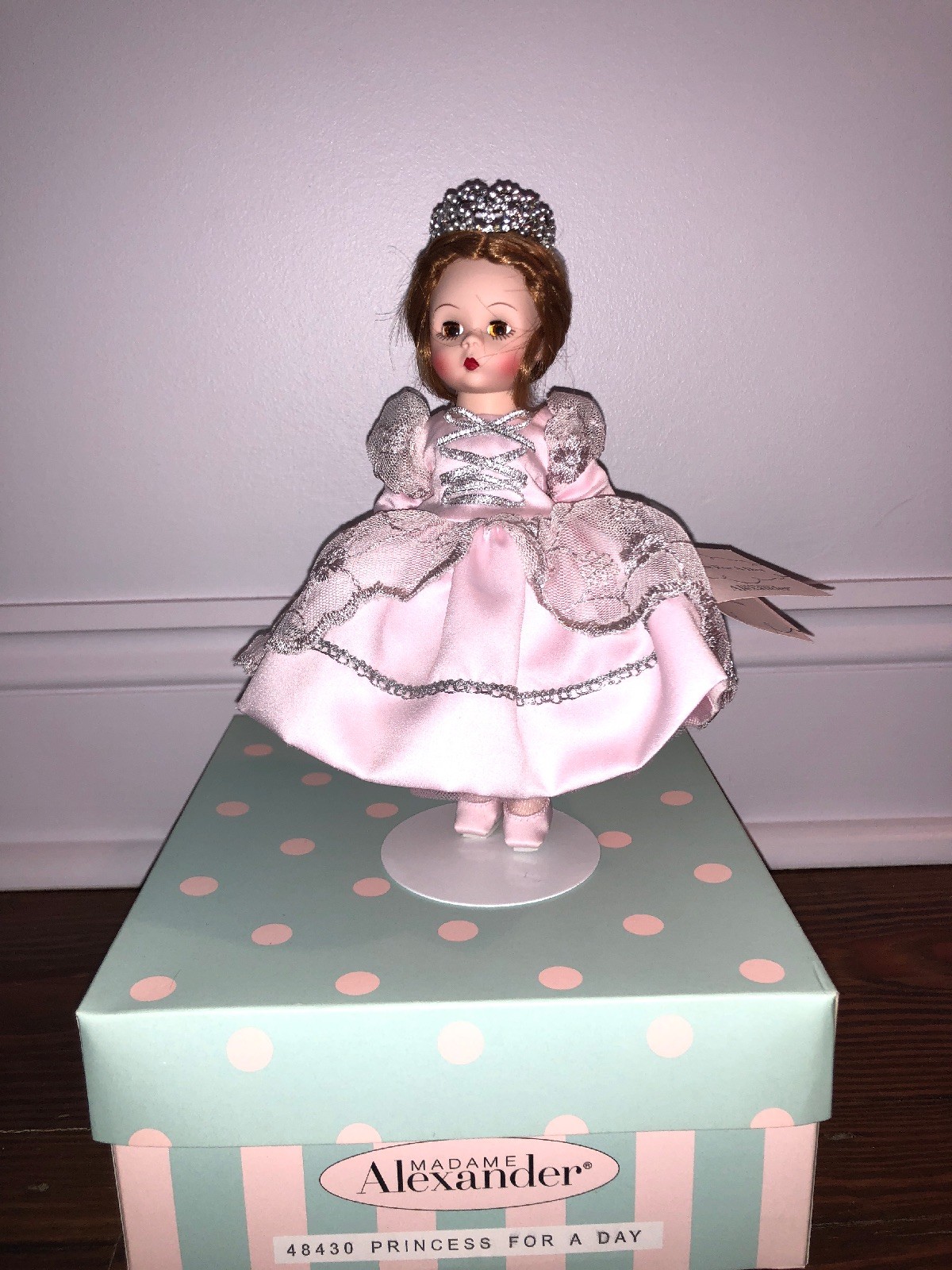 madame alexander doll stands