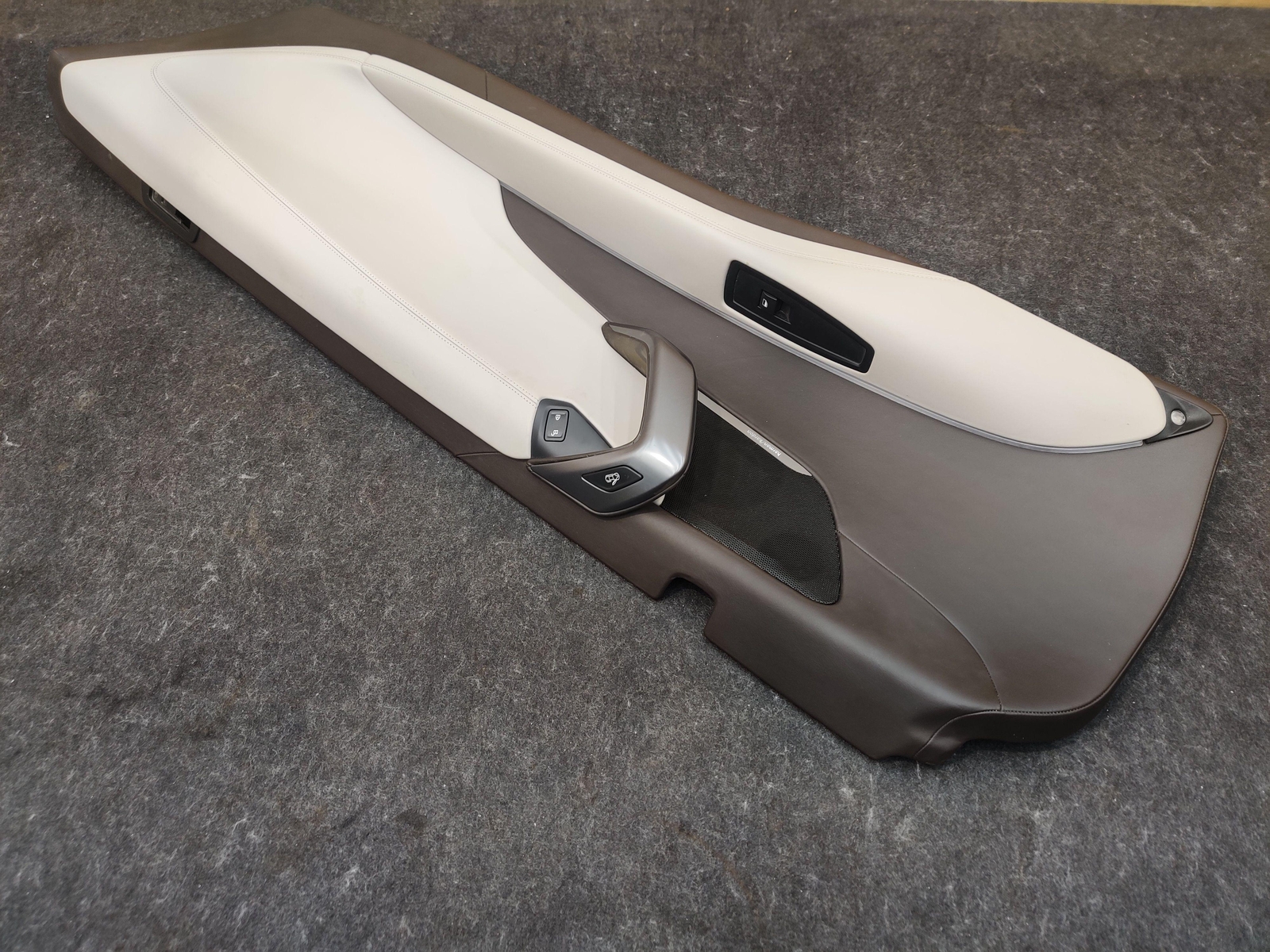 Right Door Trim Panel Armrest NKFD Brown Carumgrau 51417414440 OEM BMW i8 14-19