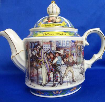 James Sadler & Sons Teapot Charles Dickens Oliver Twist Scene