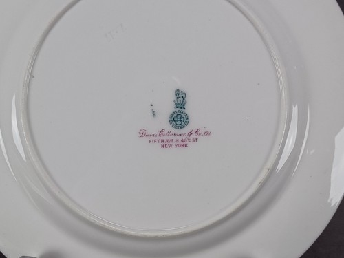 Set of 5 Royal Doulton WEG Monogram Gold Beaded & Cobalt 8 1/8 Inch Plates - Picture 11 of 12