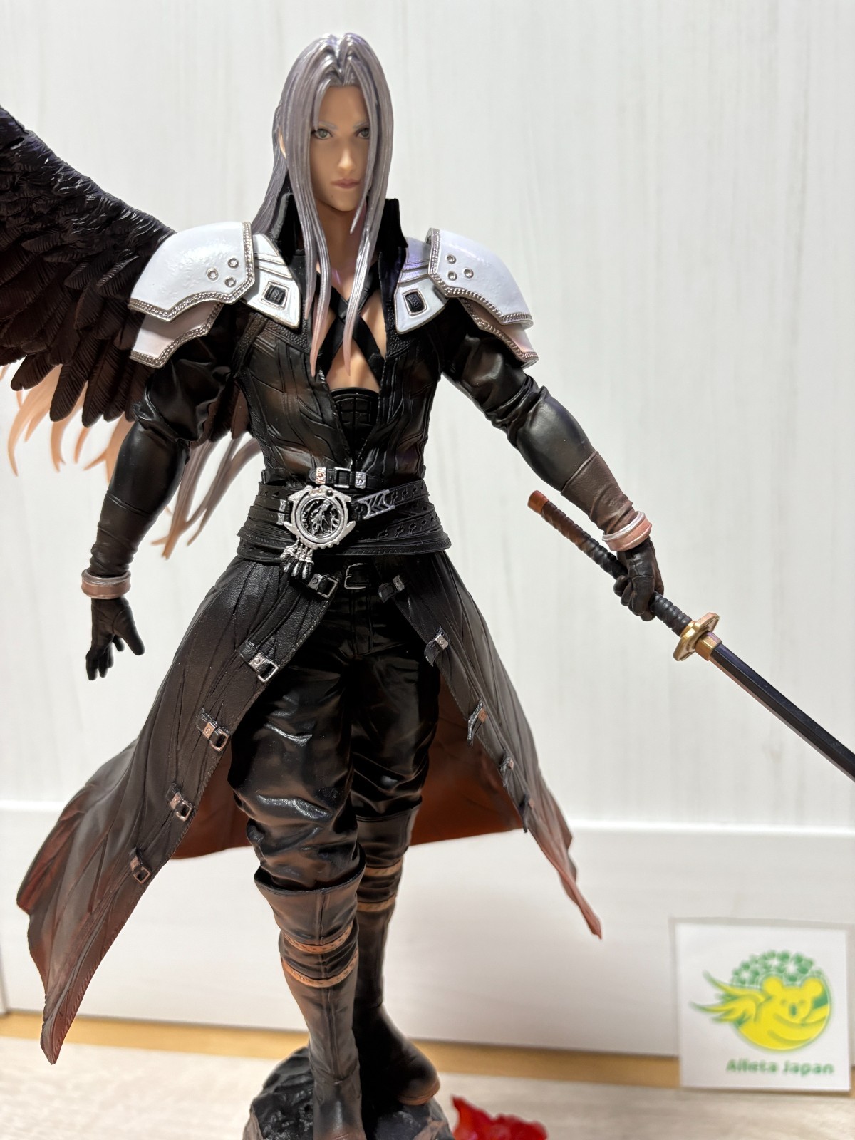 Figura Estatua Sephiroth Final Fantasy VII Rebirth Collector’s Edition