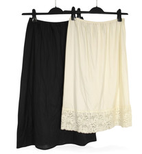 VTG VANITY FAIR Lot 2 SILKY NYLON Black/Ivory LACE HEM Slit HALF SLIP Sz M