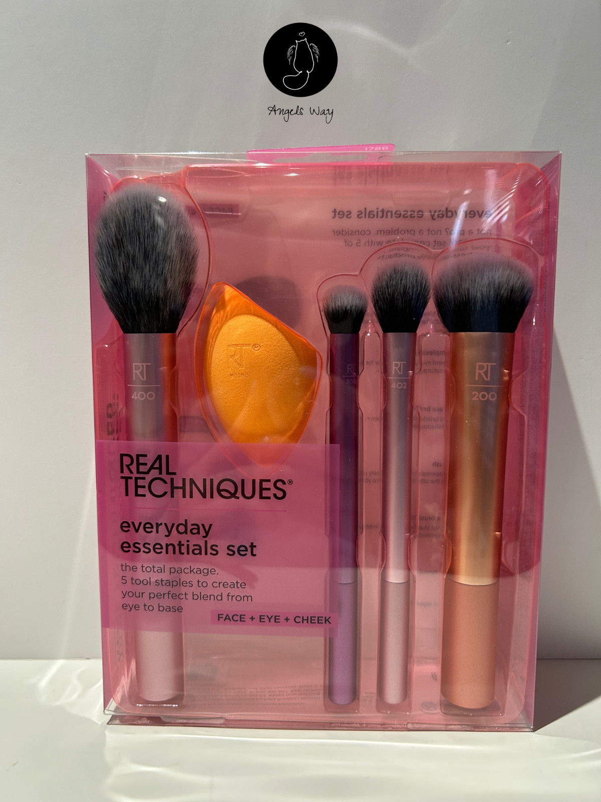Real Techniques Everyday Essentials 5pc Brush & Sponge Set
