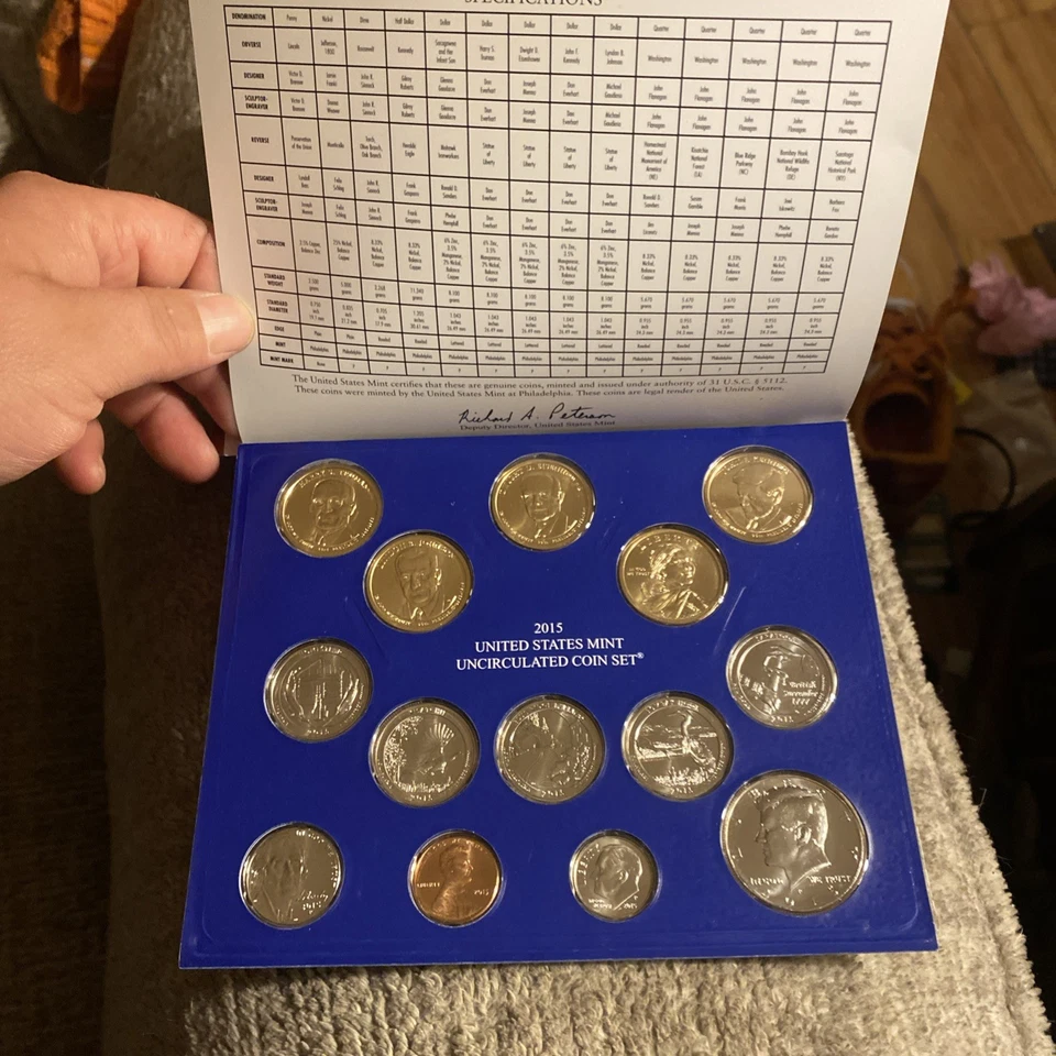 2015 P & D US Mint Set Uncirculated 28 Coins OGP Original Mint Packaging. - Image 2 of 3