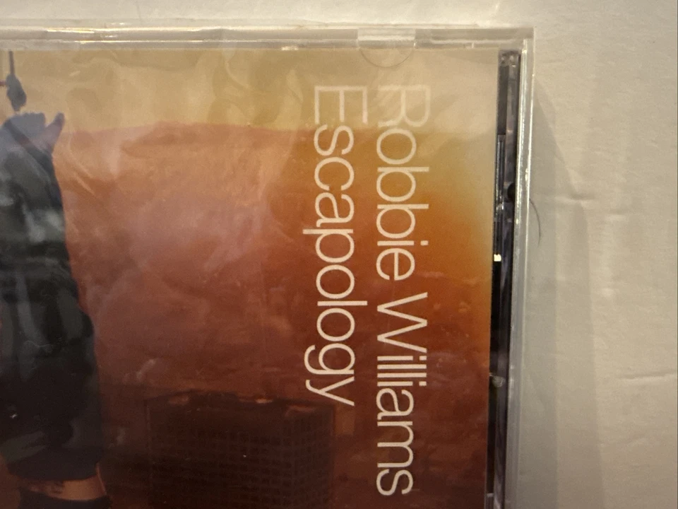 ROBBIE WILLIAMS: ESCAPOLOGY CD (2002) - 14 Tracks - New Robbie Williams Music CD - Image 2 of 4