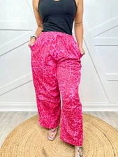 Davi & Dani Leopard Joggers Pink