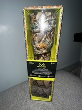 Realtree 20oz Stainless Steel Tumbler And Cotton Blend Full Cushion Boot Sock