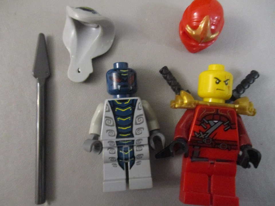 LEGO Ninjago 9441 Kai's Blade Cycle, photo 3 sur 5