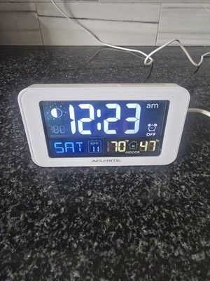 Acurite Digital Weather Forecaster with Alarm Clock 13044HD Indoor Only 