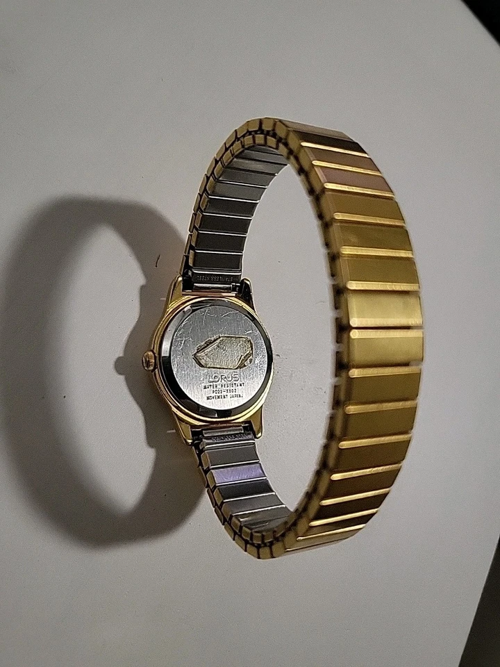 Lorus Women's PC22-X002 Gold Stainless Steel Quartz Watch 22mm - Untested - image 2 of 3