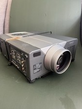 Hitachi Projector CP-X960