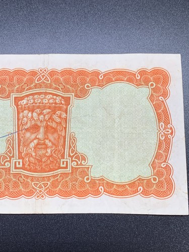 1964’s Ireland Ten Shillings Banknote Lady Lavery - Picture 5 of 6