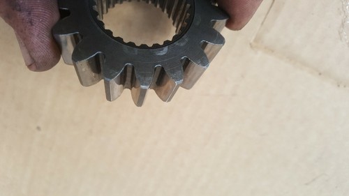 IHC 644 744 844 Allrad Vorderachse ZF APL 1551 Sonnenrad 3147213R1 - Bild 2 von 7