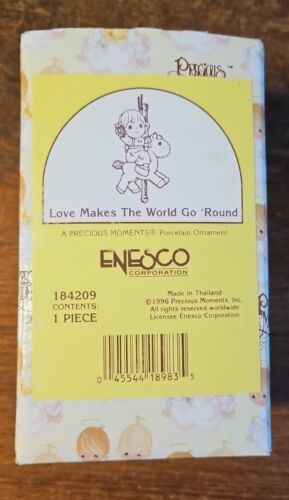 PRECIOUS MOMENTS LOVE MAKES THE WORLD GO ROUND #184209 HOLIDAY ORNAMENT NIB A88 - Picture 1 of 1