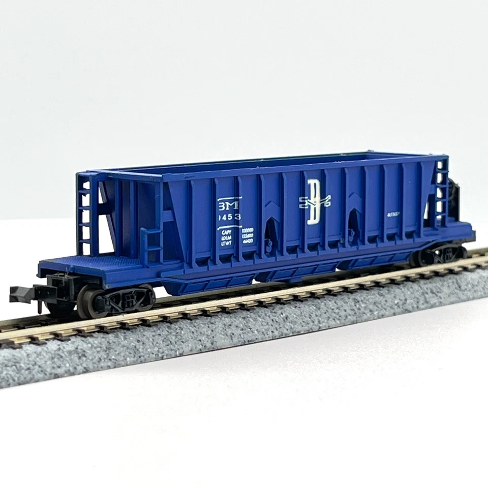 Tolva longitudinal Minitrix 3112 escala N Boston Maine 3 bahías BM 9453 Foto 4 de 4