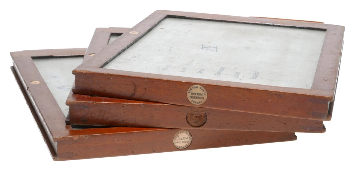Appareil photo Stereo Puck par Thornton Pickard. Format 6x8,5 cm sur