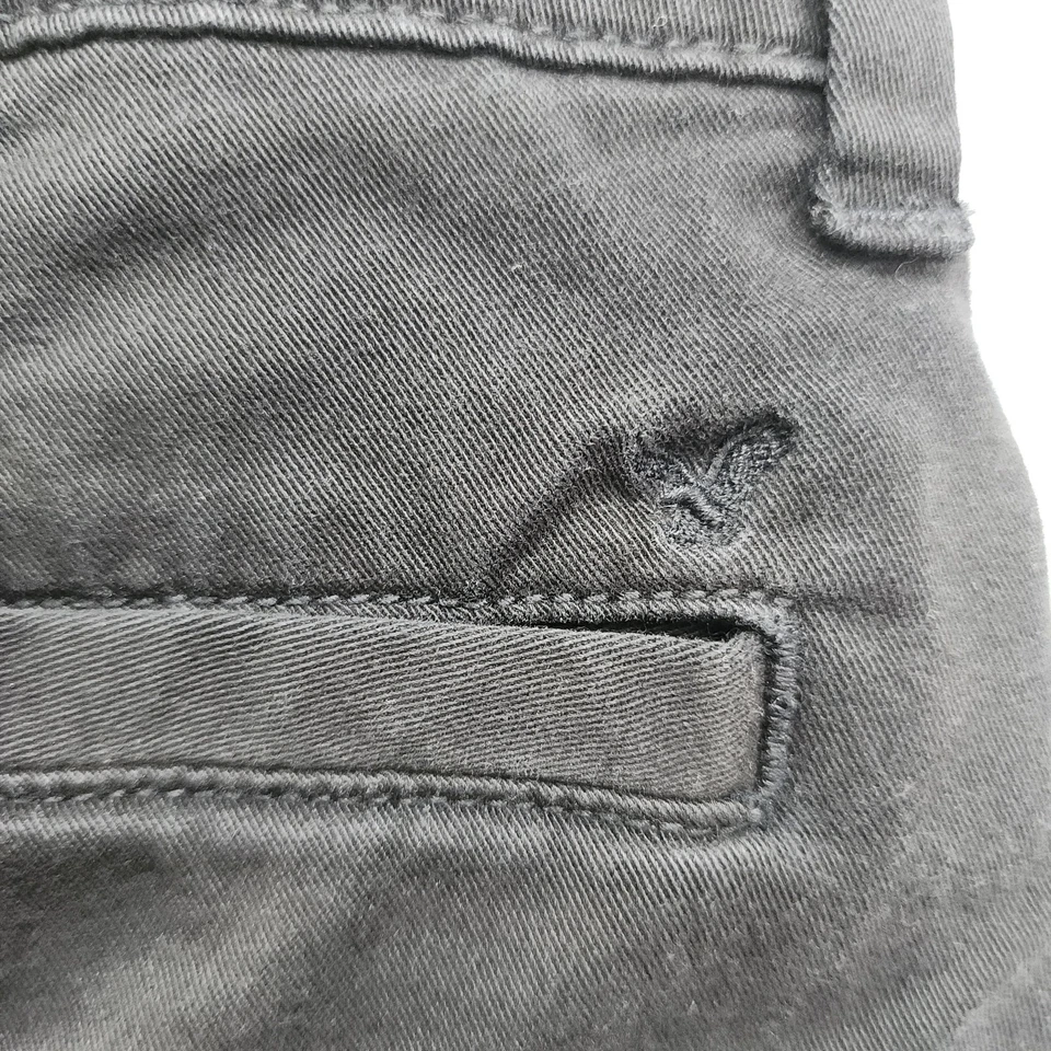 Pantalones Cortos American Eagle Outfitters Para Mujer 12 Negros MIDI AEO Sarga Súper Elástica Foto 4 de 4
