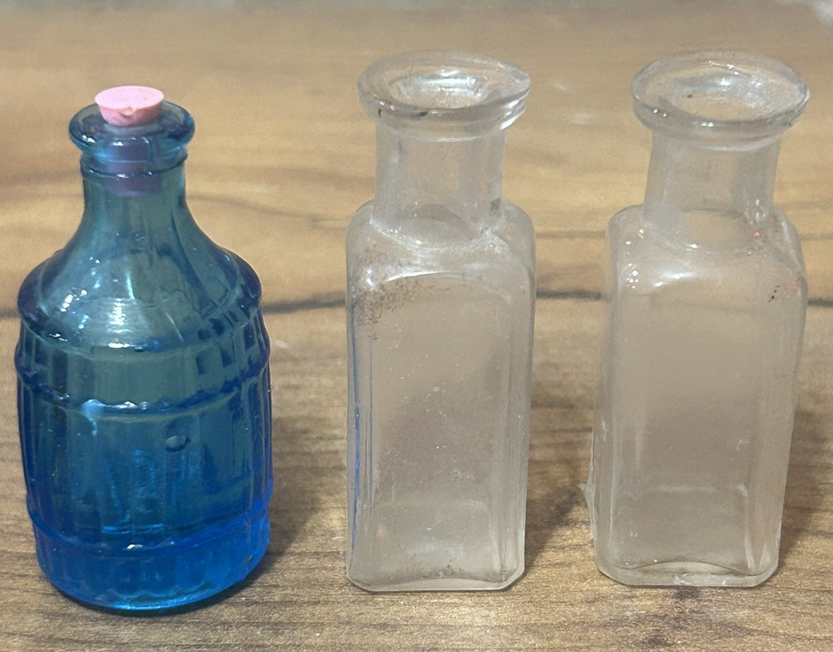 5 Mini Vintage Glass 2” Bottles Dollhouse Apothecary Boho Colored Clear Decor