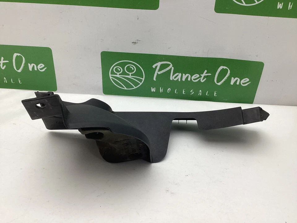 OEM 2010-2016 Cadillac SRX FRONT LEFT Engine Compartment Sight Shield 15909451 - Imagem 3 de 4