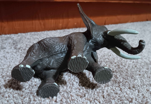 African Elephant 5.5" Figure Safari Wildlife Toy - Picture 10 of 11