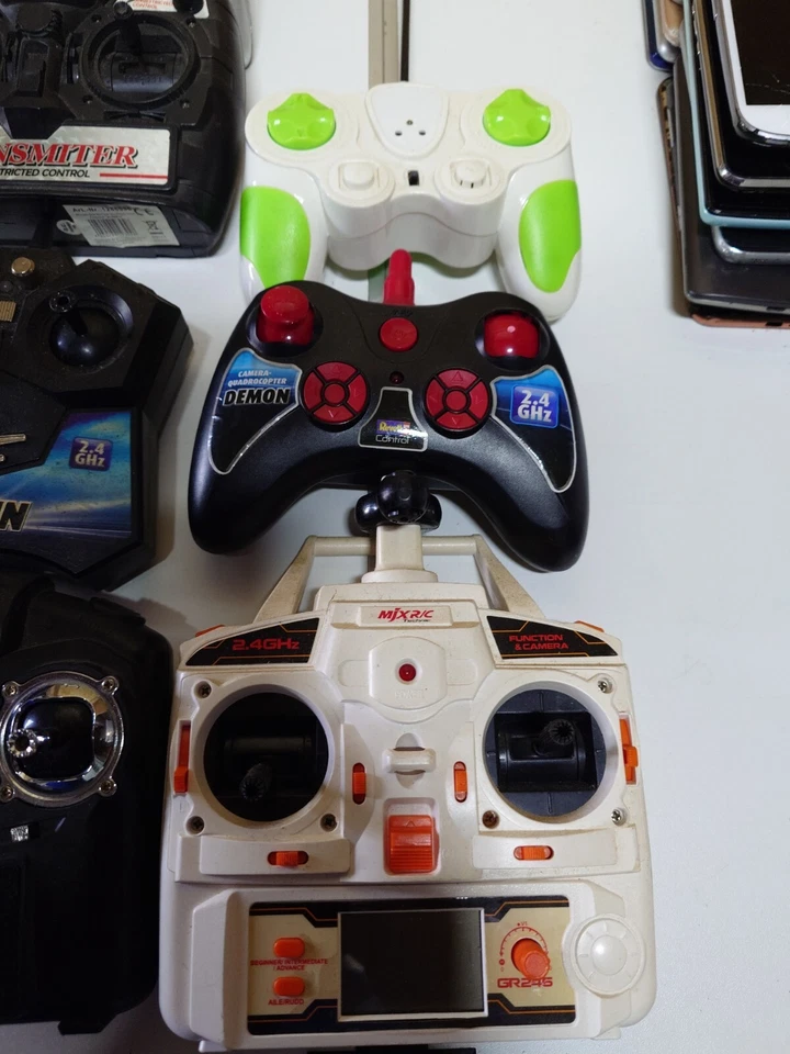 10 RC  Fernbedienungen Konvolut Sammlung  Revell Carrera Mjx J4 Skystar Carson - Bild 4 von 4