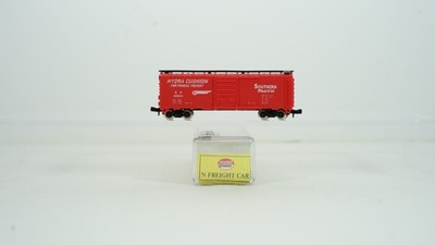 Model Power N Scale Southern Pacific SP Box Car No. 3433 NEW Metal Wheels B60