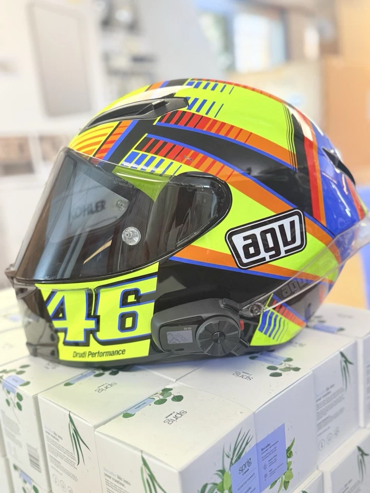 AGV CORSA VALENTINO ROSSI WINTER TEST 2014 MOTORCYCLE HELMET - LIMITED - SIZE XL - Image 3 of 4