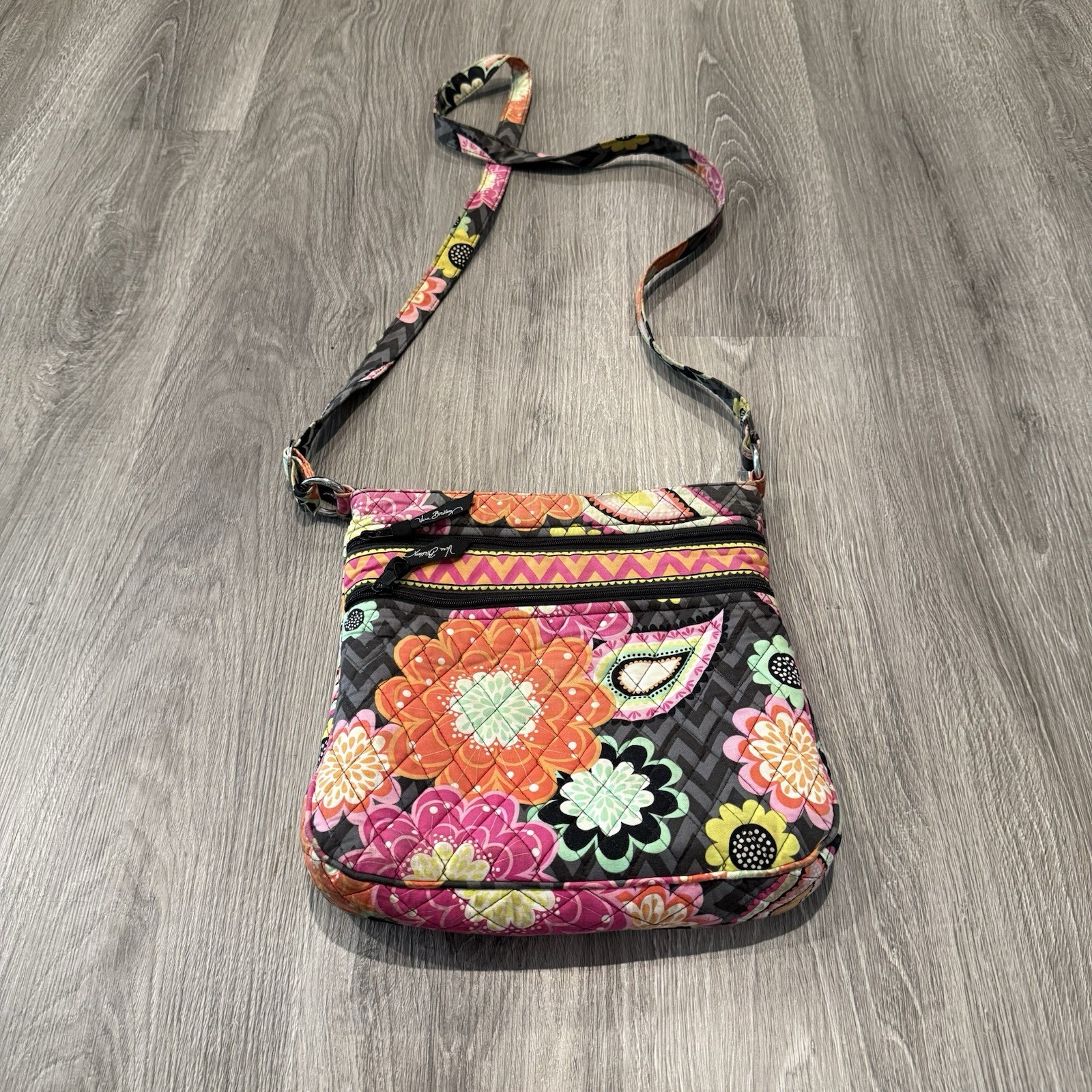 Vera Bradley Ziggy Zinnia Crossbody Purse Quilted Bag Floral Paisley Chevron