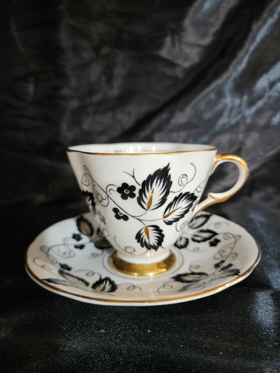 Vintage Clarence Fine Bone China tea cup & saucer made in England