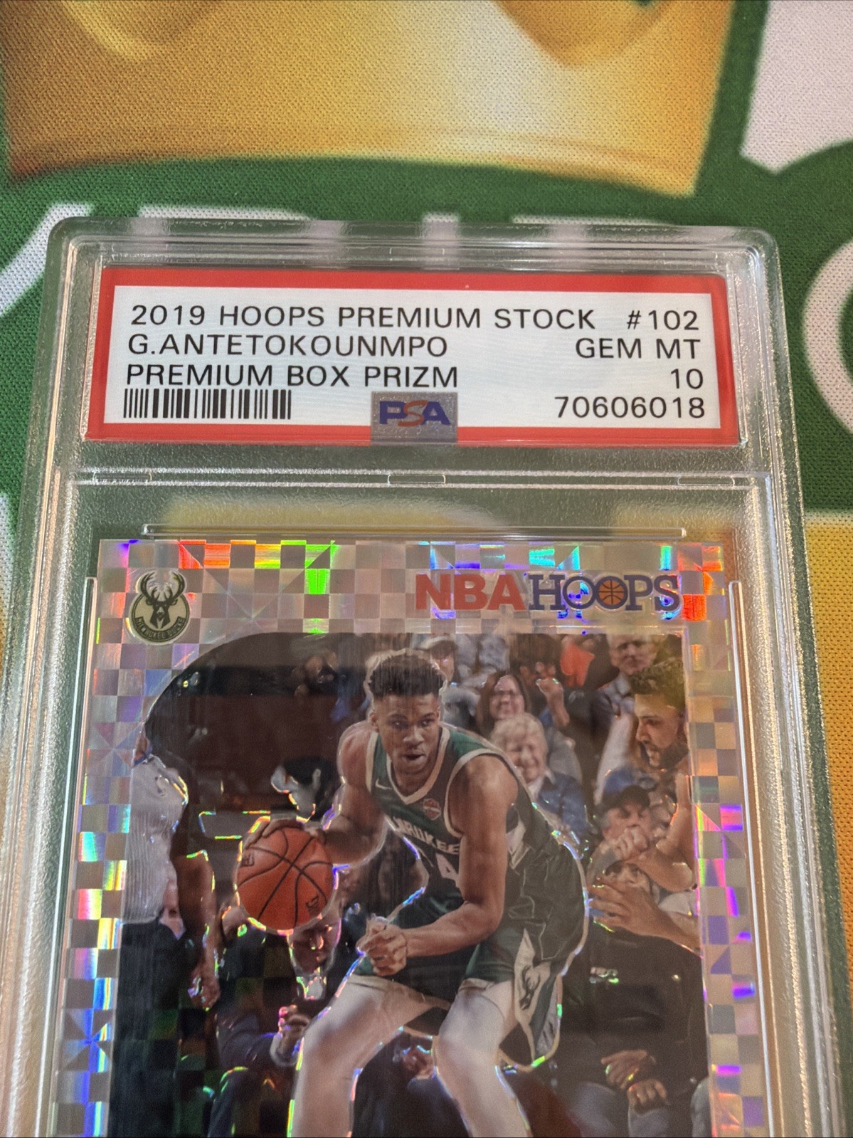 2019 GIANNIS ANTETOKOUNMPO HOOPS PREM BOX SET /149 PSA 10 view 3