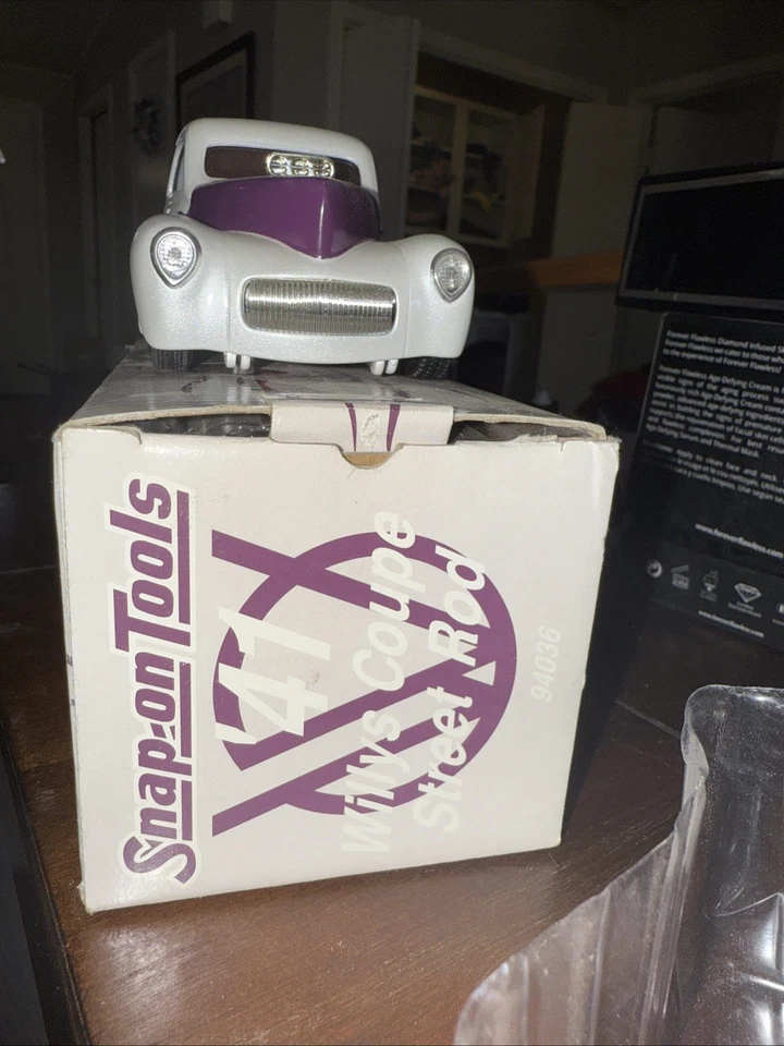 New 1:25 1941 Willys Coupe Street Rod Snap-On Tools. SpecCast # 94012. (F2) - Image 2 of 3