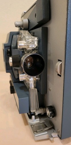 VTG • Bell & Howell • 357A AutoLoad Super 8 Projector, Case, Guide & Reel • Exc! - Picture 3 of 16