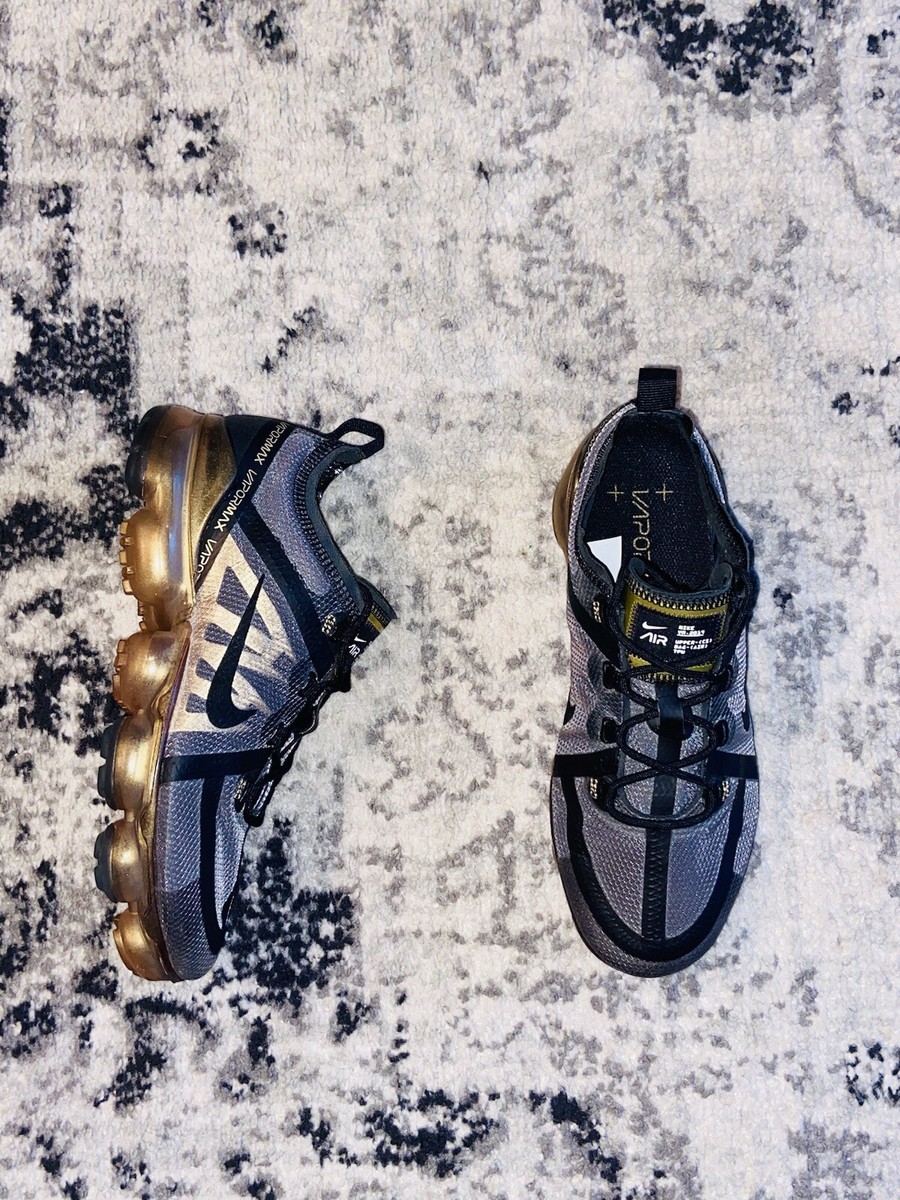 Metallic Gold Womens Vapormax Gold ?Nike Air Women's Vapormax 97