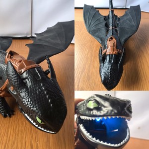 toothless smoke breathing dragon