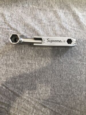 supreme skateboard 工具 supreme skateboard 工具 Supreme Spitfire Skate Tool (SS18) -