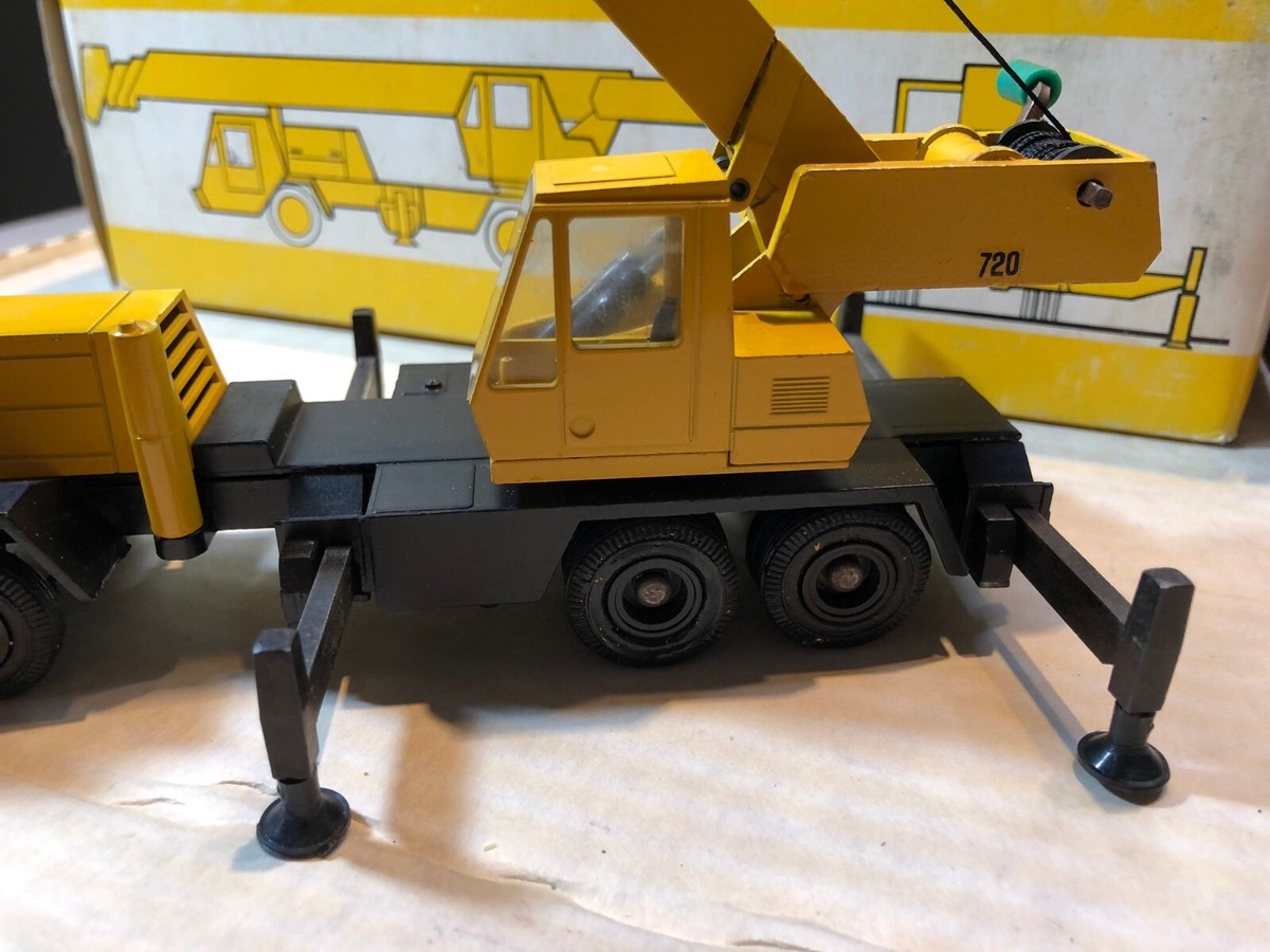 イガグリママ　Ｃ-50.51 Vacuum Power Brake Booster - 53-2791
