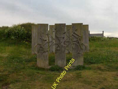 Foto 6x4 Ghost Riders, Eve Black Coastal Walkway South Beach\/NZ3279 c2015
