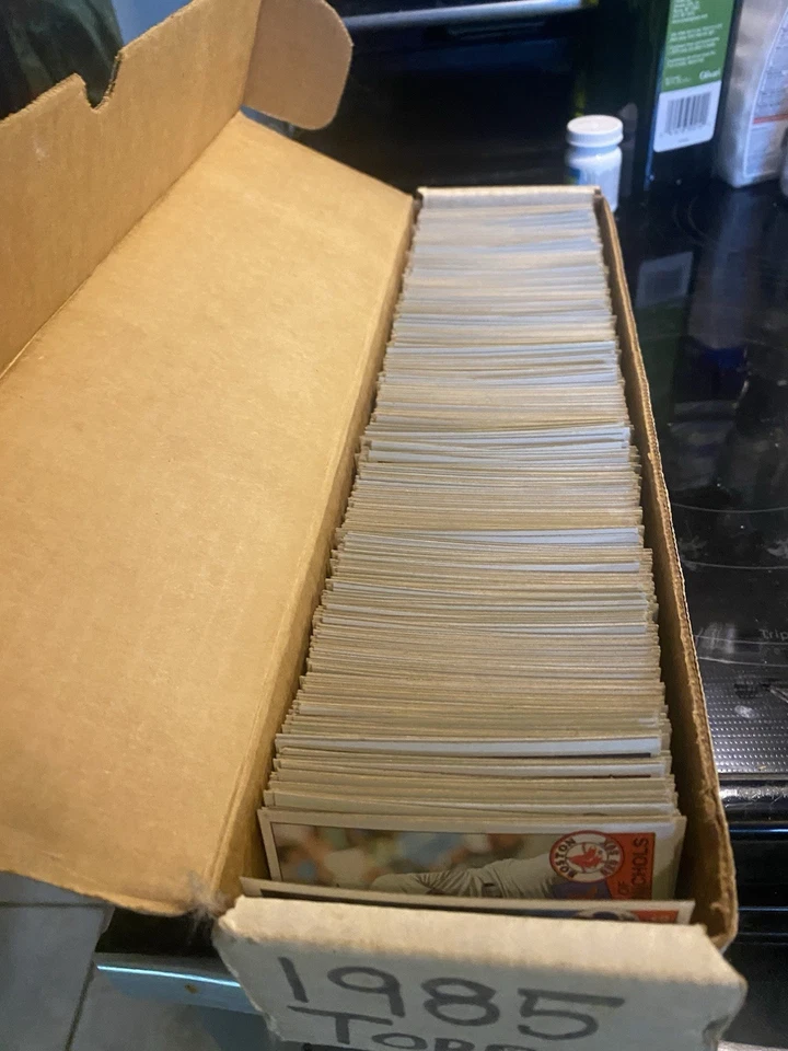 1985 TOPPS Baseball Cards - Image 2 of 4