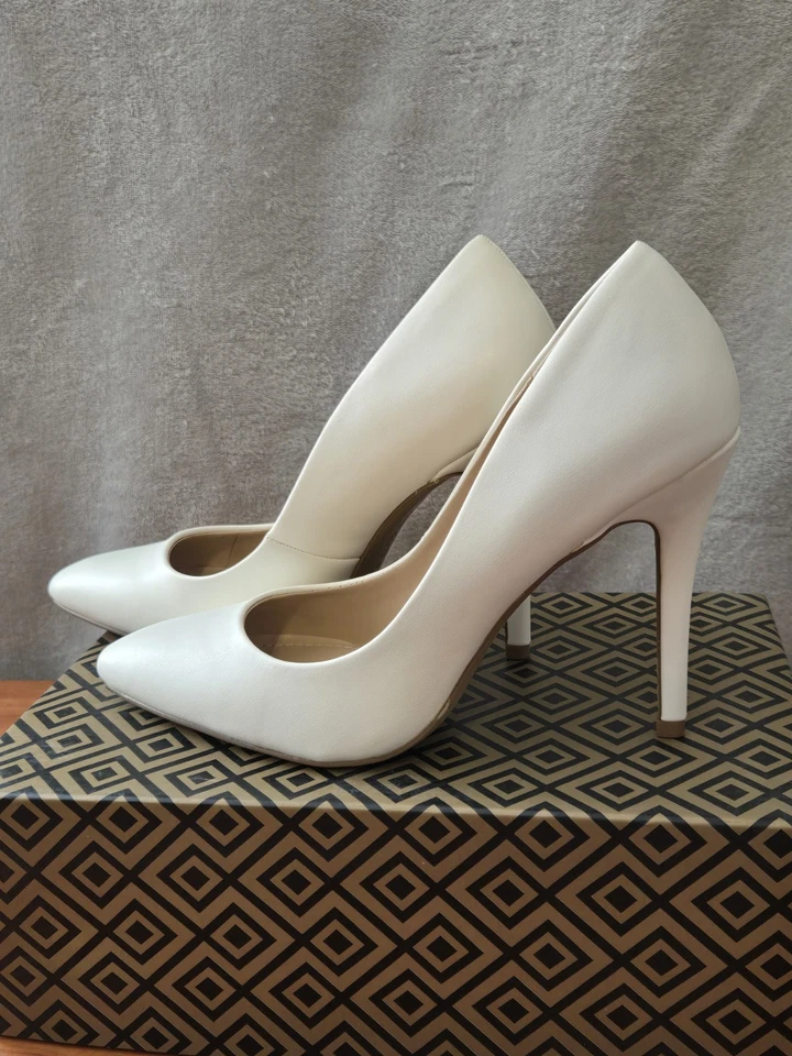 Zapatos de tacón Charles by Charles David Pact para mujer blancos crema talla 8 Foto 3 de 4