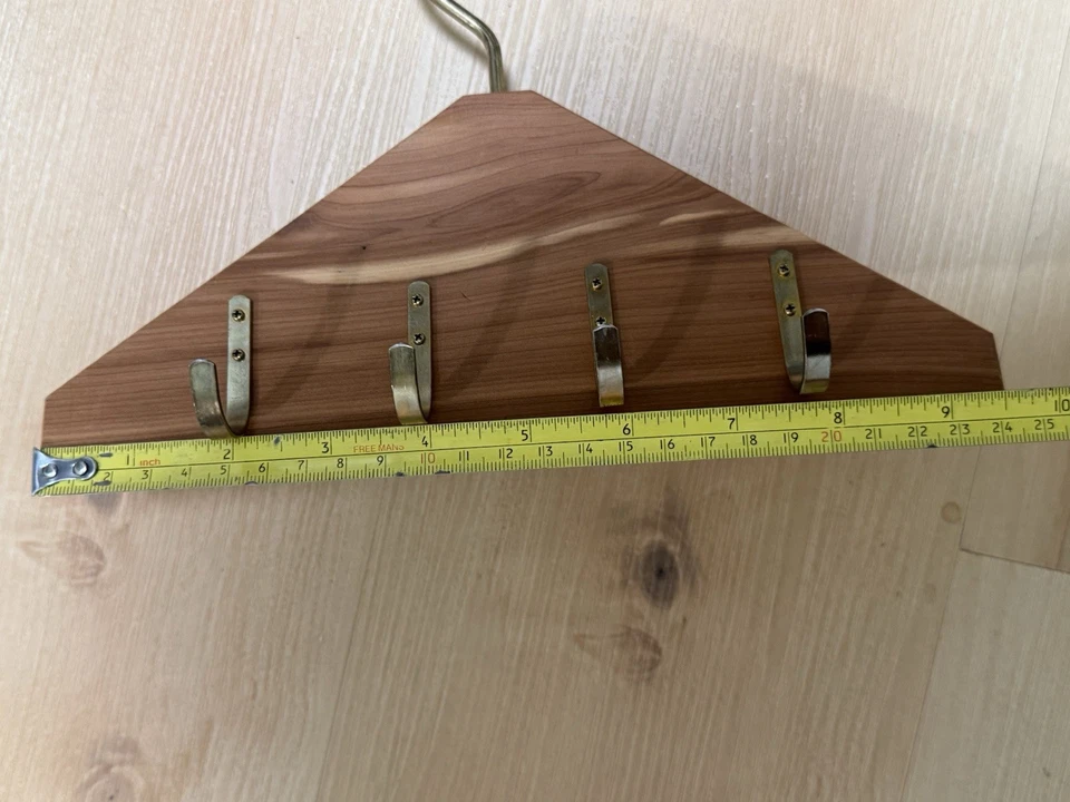 WOODLORE Madera Cedro Corbata y Cinturón Colgador Armario Organizador - Ambos Ganchos y Clavijas Foto 4 de 4